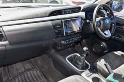 2017 Toyota Hilux