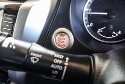 2023 Nissan Navara ST-X