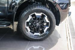 2023 Nissan Navara ST-X