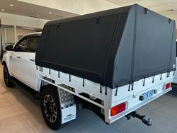 2021 Toyota Hilux 4x4 2.8L DSL D/C/C 6AT SR5