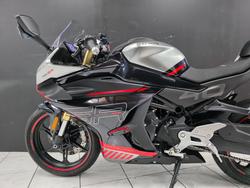 2024 CFMOTO 450 SR ABS Black