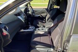 2025 Nissan Navara ST-X