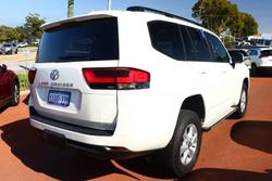 2024 Toyota Landcruiser GXL