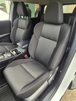 2022 Mitsubishi Outlander LS