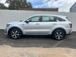 2022 Kia Sorento Sport