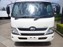2017 HINO DUTRO 717