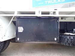 2017 HINO FG 1628