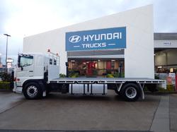 2017 HINO FG 1628