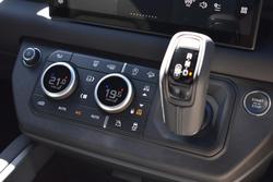 2025 Land Rover Defender 110 P400 X-Dynamic SE L663 MY25.5 AWD Fuji White