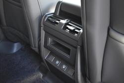 2025 Land Rover Defender 110 P400 X-Dynamic SE L663 MY25.5 AWD Fuji White