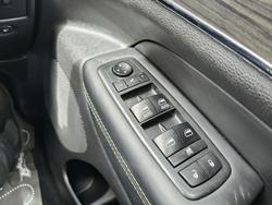 2017 Jeep Grand Cherokee Overland WK MY17 4X4 Dual Range Diamond Black Crystal