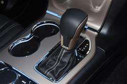 2017 Jeep Grand Cherokee Overland WK MY17 4X4 Dual Range Diamond Black Crystal