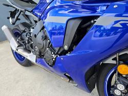 2021 Yamaha YZF-R1 Blue