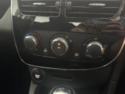 2014 Renault Clio Expression