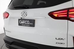 2022 LDV D90