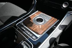 2015 Jaguar XE 25t R-Sport