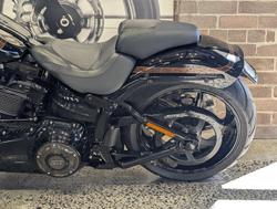 2017 Harley-Davidson CVO Pro Street Breakout (FXSE) CVO Black