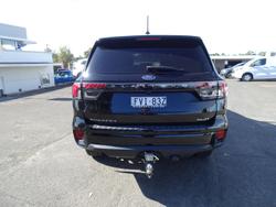 2022 Ford Everest Platinum