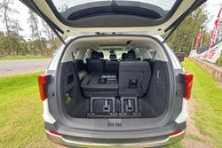 2024 Kia Carnival GT-Line HEV