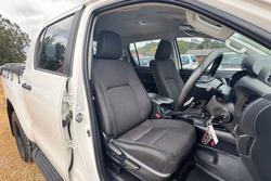 2021 Toyota Hilux SR