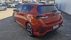 2015 Toyota Corolla SX