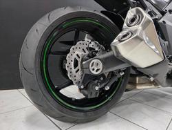 2025 Kawasaki Z1000 Grey