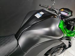 2025 Kawasaki Z1000 Grey