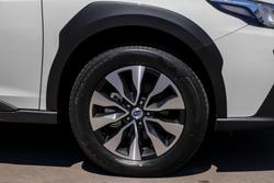 2024 Subaru Outback AWD Touring 6GEN MY25 AWD Crystal White