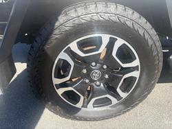 2022 Toyota Hilux SR5