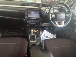 2022 Toyota Hilux SR5