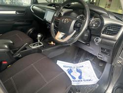 2022 Toyota Hilux SR5