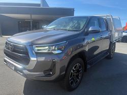2022 Toyota Hilux SR5