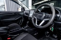 2020 Isuzu D-MAX SX MY19 4X4 Dual Range Splash White