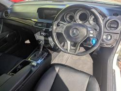 2011 Mercedes-Benz C-Class C250 BlueEFFICIENCY Avantgarde W204 MY11 Calcite white