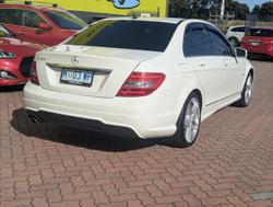 2011 Mercedes-Benz C-Class C250 BlueEFFICIENCY Avantgarde W204 MY11 Calcite white