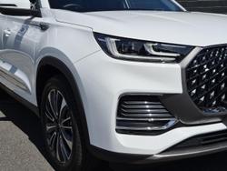 2025 Chery Tiggo 8 Pro Max Ultimate AWD MY24 AWD Lunar White