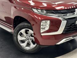 2024 Mitsubishi Pajero Sport GLX