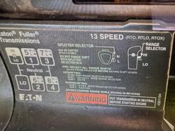 2003 Mitsubishi Fv 500 WHITE