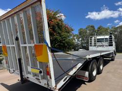 2003 Mitsubishi Fv 500 WHITE