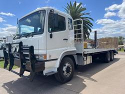 2003 Mitsubishi Fv 500 WHITE