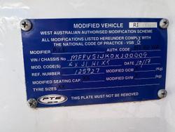 2003 Mitsubishi Fv 500 WHITE