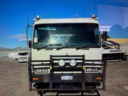 2003 Mitsubishi Fv 500 WHITE