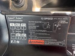 2003 Mitsubishi Fv 500 WHITE
