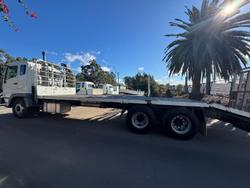 2003 Mitsubishi Fv 500 WHITE