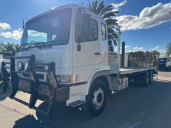 2003 Mitsubishi Fv 500 WHITE