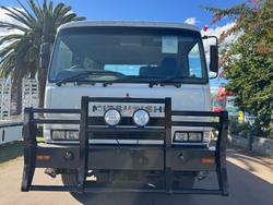 2003 Mitsubishi Fv 500 WHITE