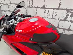 2024 Ducati Panigale V2 Panigale Red