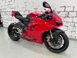 2024 Ducati Panigale V2 Panigale Red