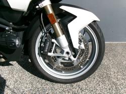 2024 BMW Motorrad R 1250 RT Alpine White 3