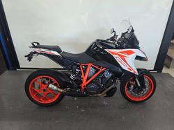KTM 1290 Super Duke GT